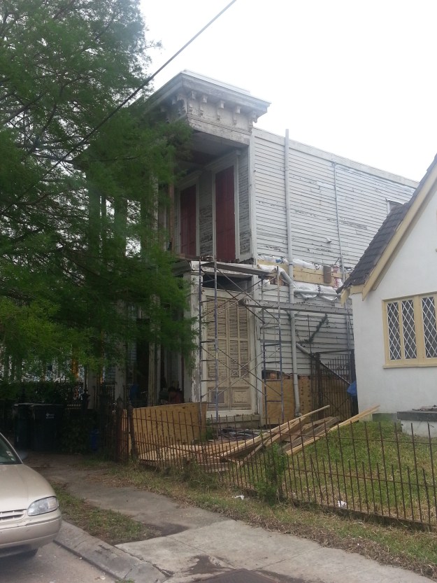 824 Orange St. Right side of house. 